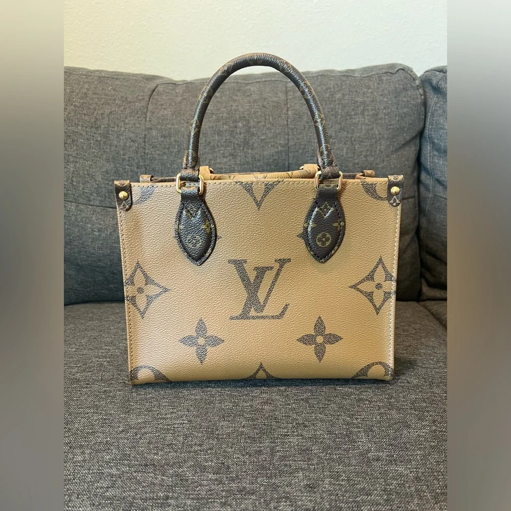 Louis Vuitton OntheGo PM monogram Reverse (Bag only) - Picture 2 of 14